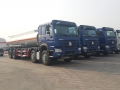 SINOTRUK HOWO 8 x 4 pétrolier lourd camion, camion citerne de carburant, 25M 3 d’huile Transport camion citerne